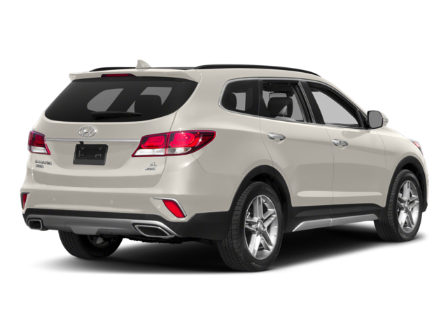 Used 2018 Hyundai Santa Fe SE Ultimate with VIN KM8SRDHF1JU283237 for sale in Glen Head, NY