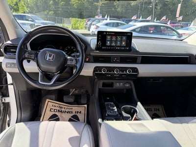 2023 Honda Pilot Touring