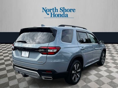 2024 Honda Pilot Touring