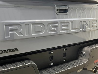 2026 Honda Ridgeline Black Edition Two-Tone
