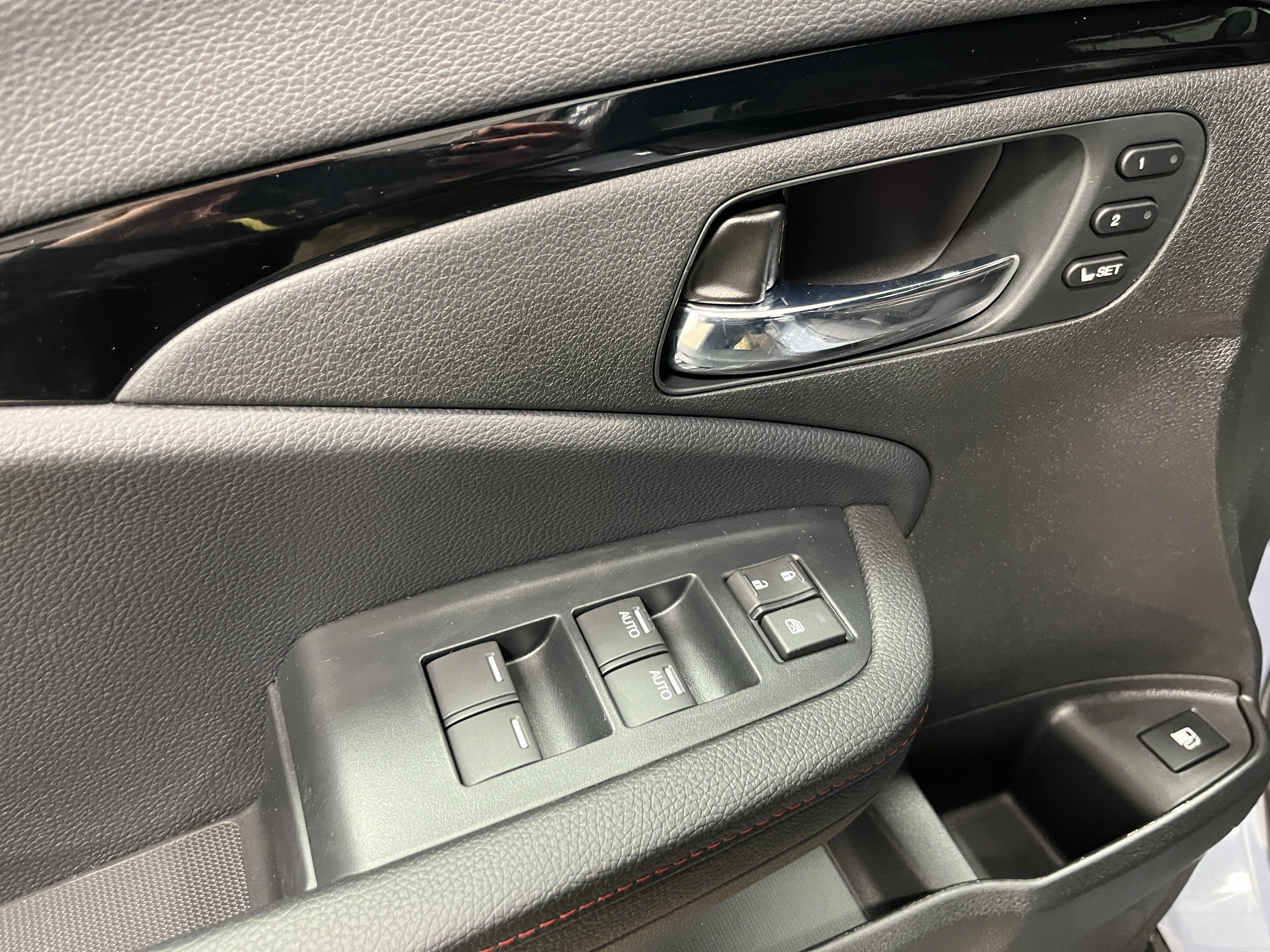 2026 Honda Ridgeline Black Edition Two-Tone