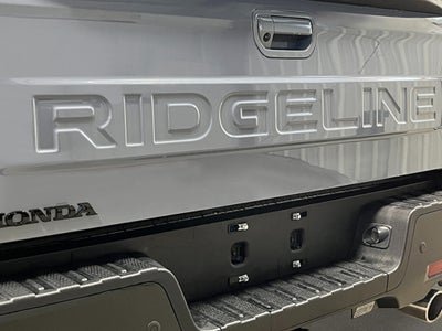 2026 Honda Ridgeline Black Edition Two-Tone