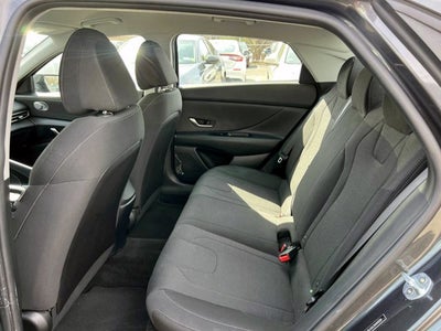2021 Hyundai Elantra SE