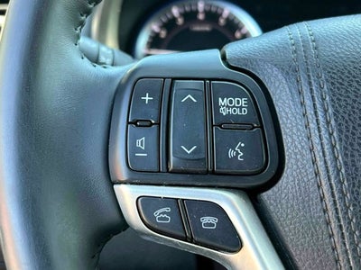 2016 Toyota Highlander LE
