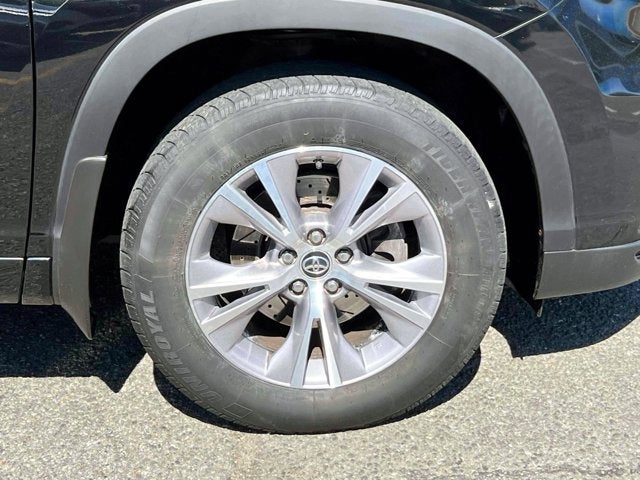 2016 Toyota Highlander LE