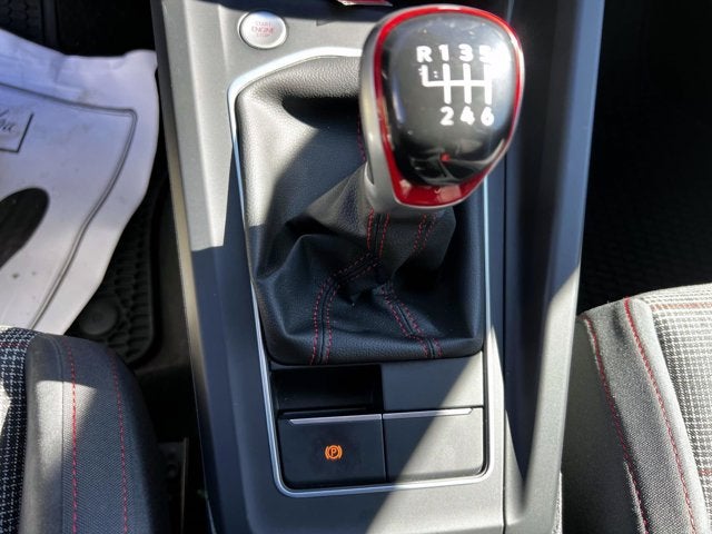 2022 Volkswagen Golf GTI S